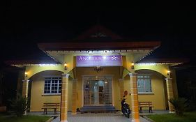 ANGGERIK IMPIAN HOTEL -Best for Travellers at Kuala Berang